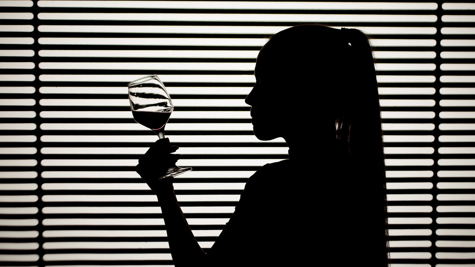 Alcohol Use Disorder Spectrum: Mild to Severe AUD